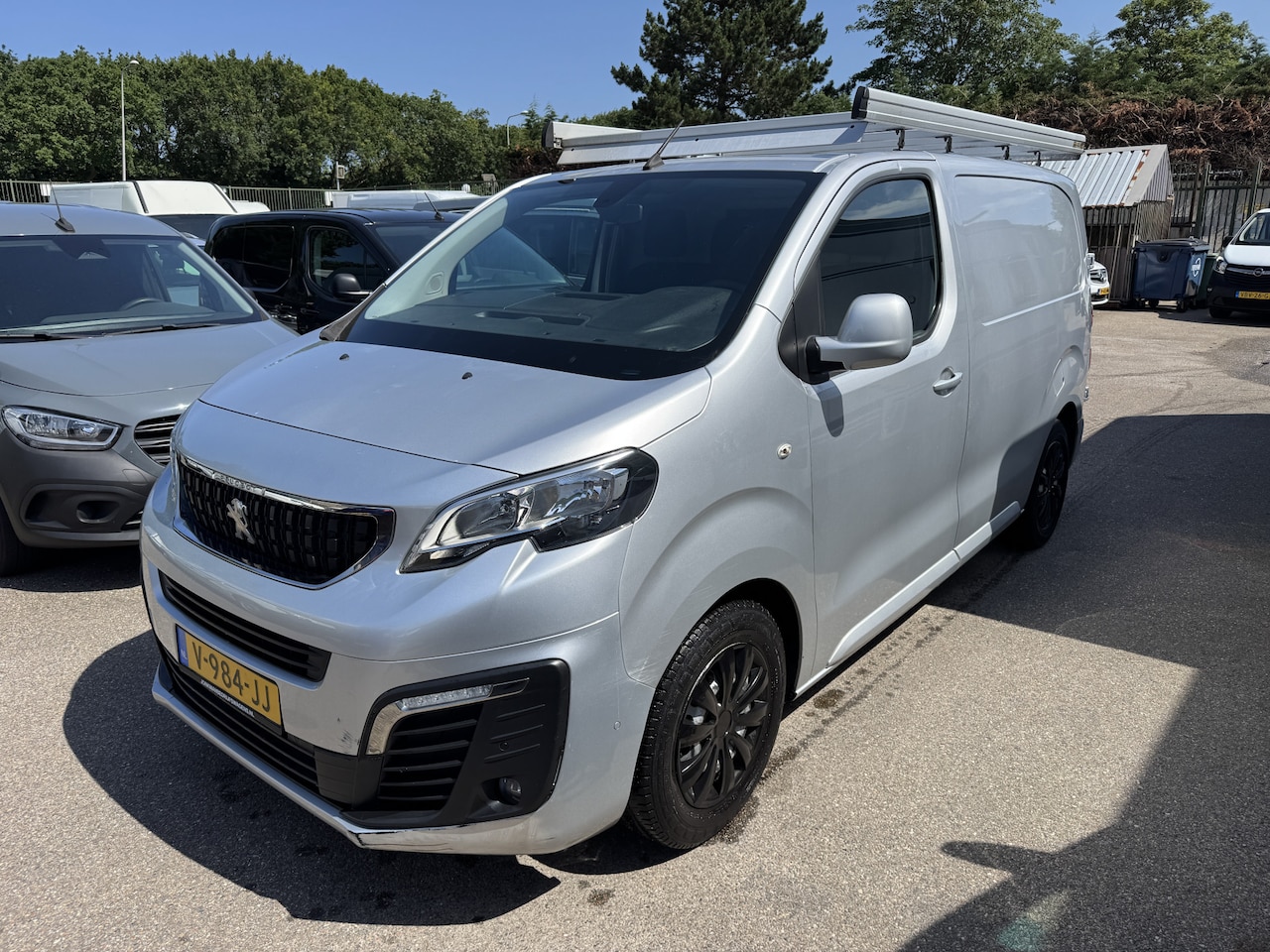Peugeot Expert - 226C 1.6 BlueHDI 95 EURO 6 3 zits airco - AutoWereld.nl