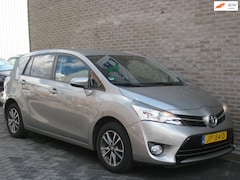 Toyota Verso - 1.8 VVT-i Aspiration - 2e eig - Stoelverwarming - Navigatie