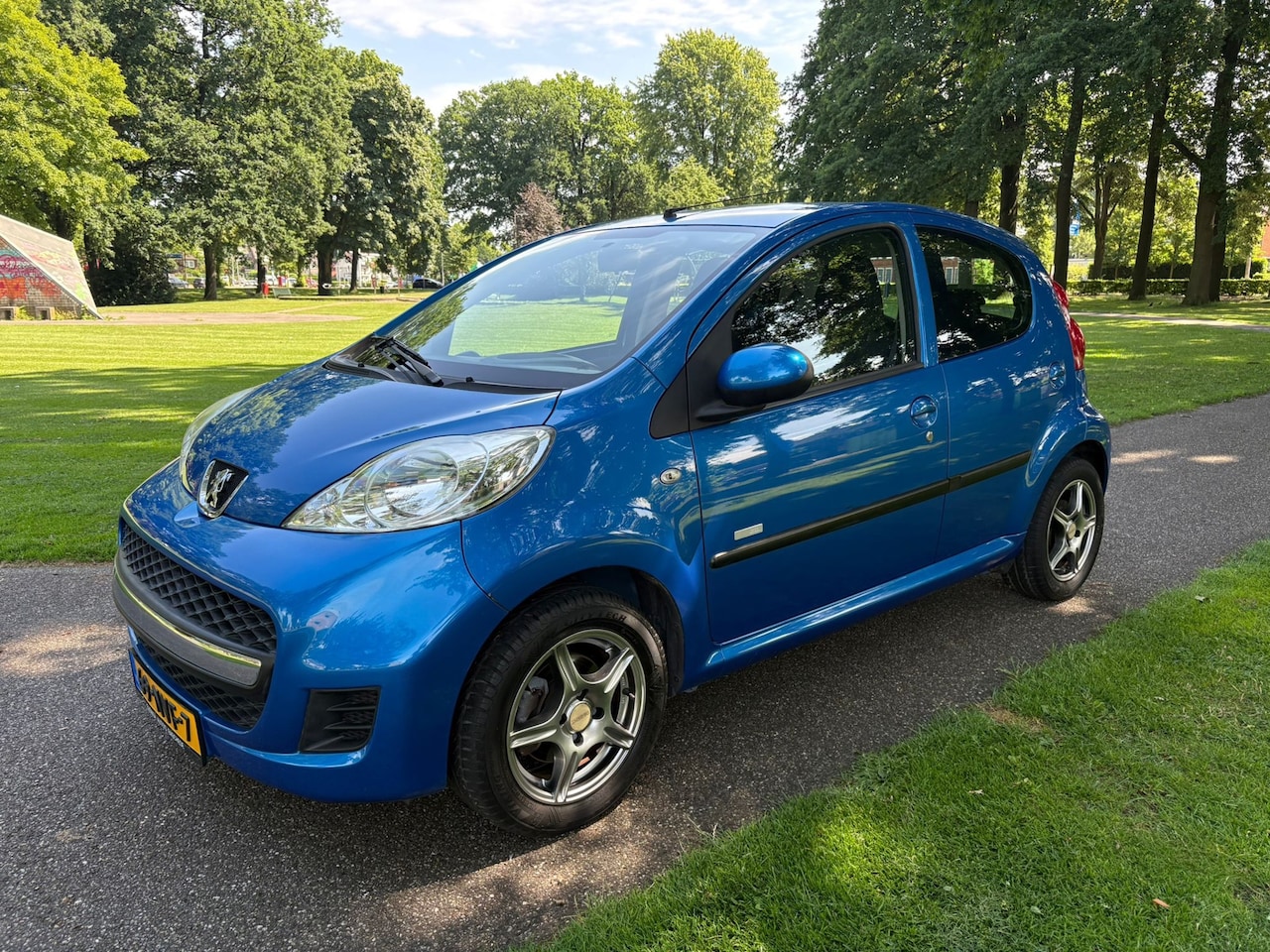 Peugeot 107 - 1.0-12V Millesim 200 lage km stand NAP - AutoWereld.nl