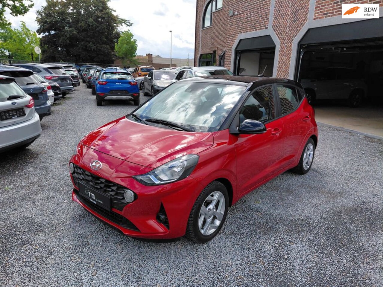 Hyundai i10 - 1.0 Comfort Smart 5-zits automaat,navi,camera, lm bi color - AutoWereld.nl