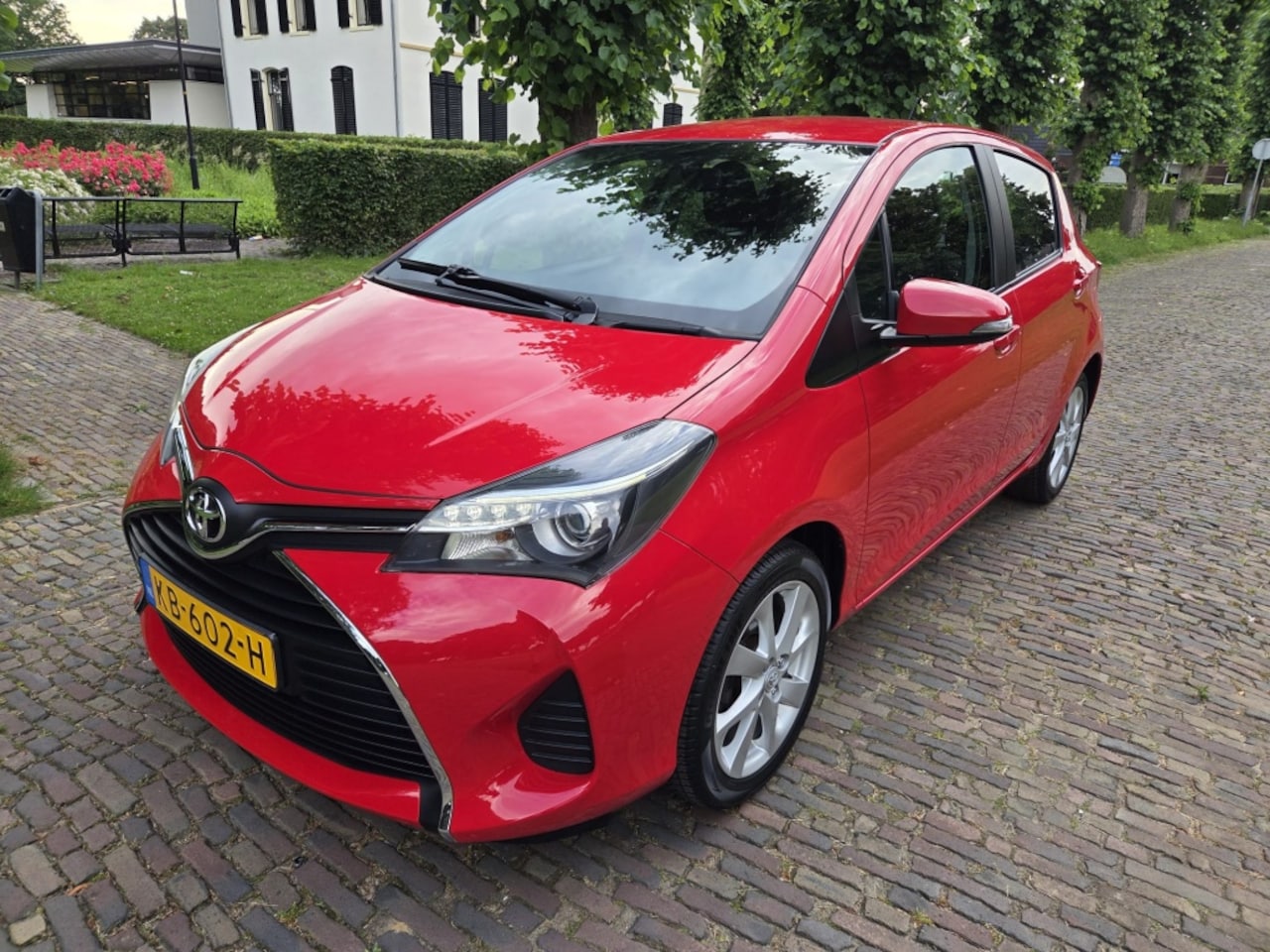 Toyota Yaris - 1.0 VVT-i Aspiration 1.0 VVT-i Aspiration - AutoWereld.nl