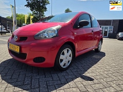 Toyota Aygo - 1.0-12V Cool/AIRCO/NAP/TWEEDE EIGENAAR