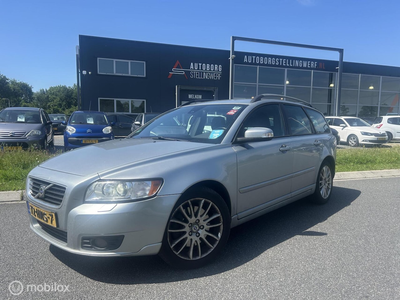 Volvo V50 - 2.4 D5 180 PK Summum AUT. [ NAP leder ] - AutoWereld.nl