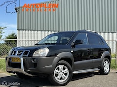 Hyundai Tucson - 2.0i Style|Trekhaak|Leer|Clima|PDC|Cruise