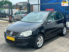 Volkswagen Polo - 1.4-16V Optive / AIRCO / ELEKTRISCHE RAMEN / NIEUWE DISTRIBUTIE + WATERPOMP / NAP