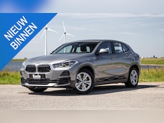 BMW X2 - xDrive25e Executive CAMERA / LEDER / PLUG IN HYBRID / STOELVERWARMING / DEALER ONDERHOUDEN