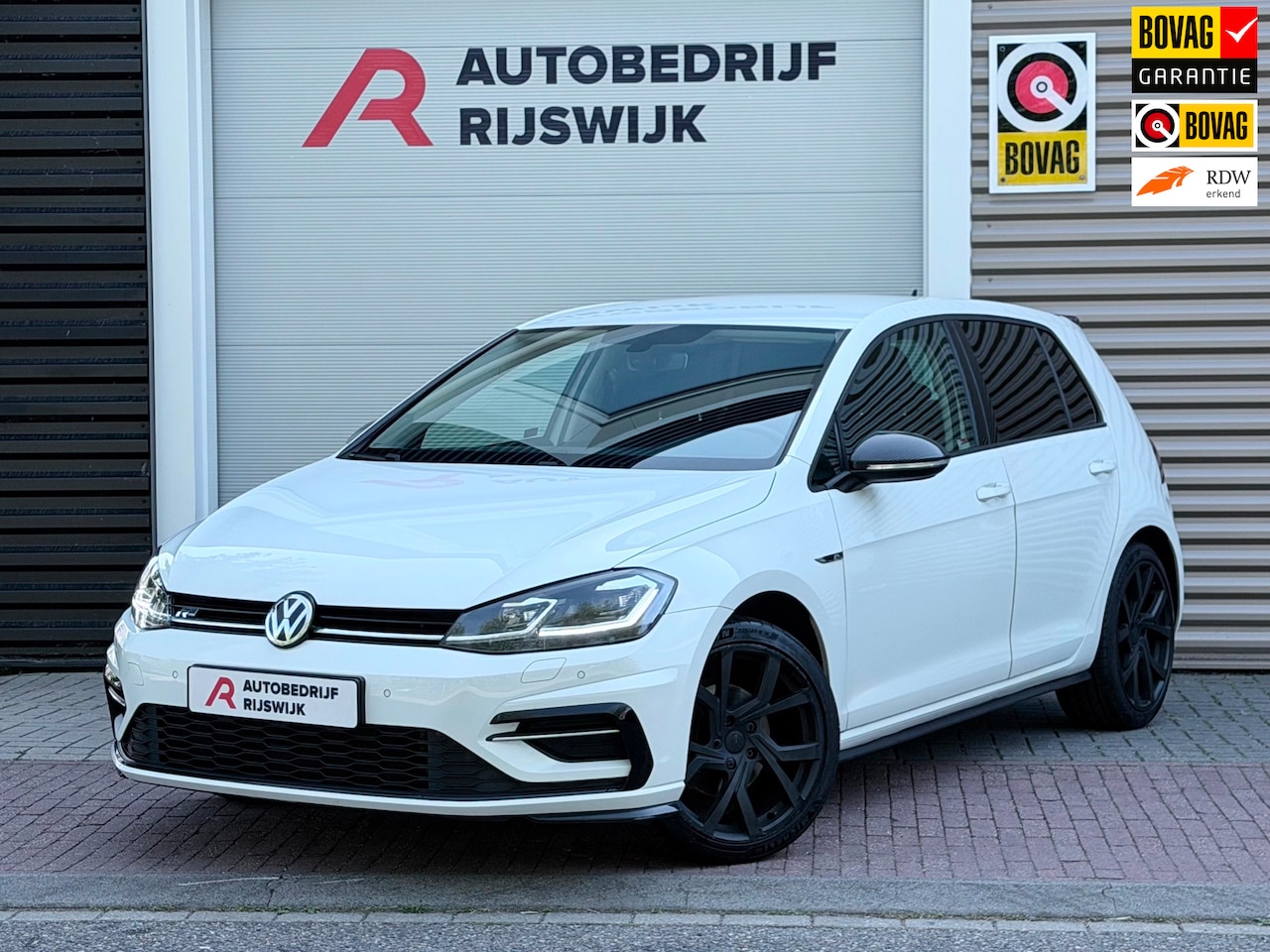 Volkswagen Golf - 1.5 TSI Highline Business R Virtual/AppleCarPlay - AutoWereld.nl