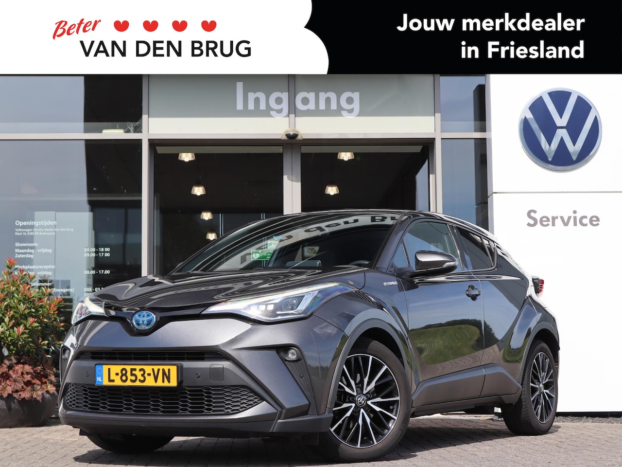 Toyota C-HR - 1.8 Hybrid Bi-Tone | Trekhaak | Climate Control | Stoelverwarming | Cruise Control | Bluet - AutoWereld.nl