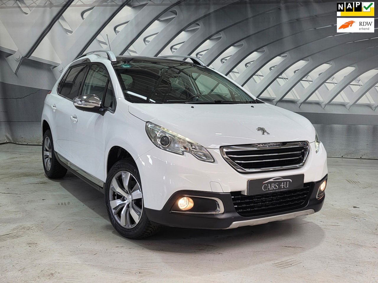 Peugeot 2008 - 1.2 VTi Allure Pack Premium Plus Automaat - AutoWereld.nl