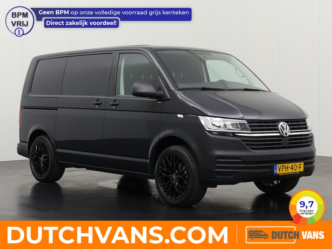 Volkswagen Transporter - 2.0TDI Black Edition | Airco | Cruise | 3-Zits | Trekhaak - AutoWereld.nl