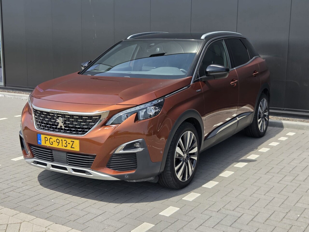 Peugeot 3008 - 1.2 PureTech GT Line 1.2 PureTech GT Line - AutoWereld.nl