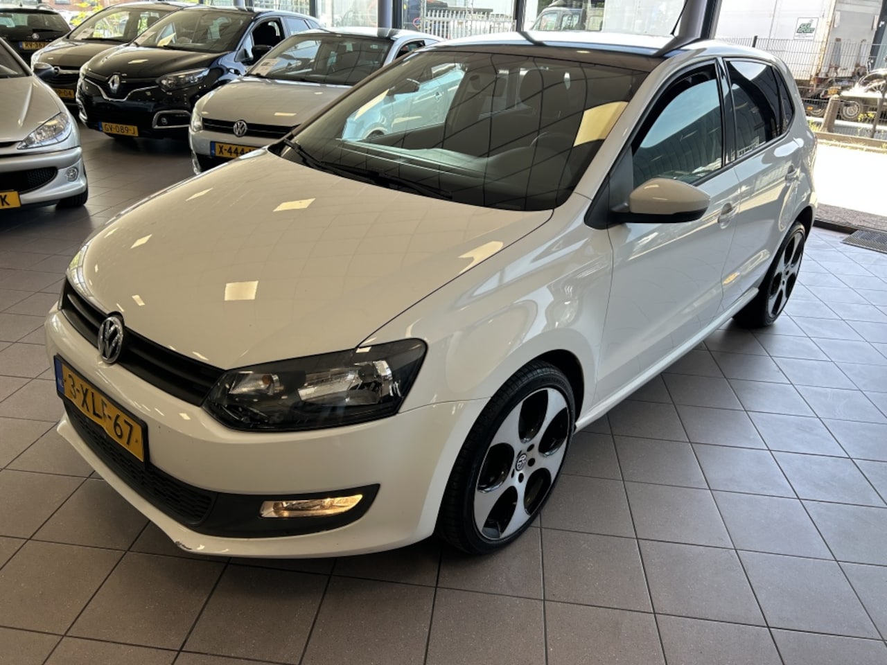 Volkswagen Polo - 1.2-12V Bl.M. Comfl. SPORT UITL APK 4-27 BJ 2012 !!! - AutoWereld.nl