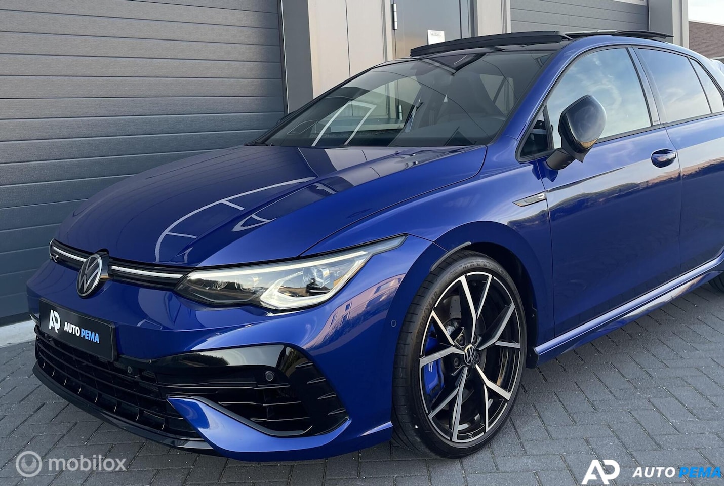 Volkswagen Golf - 2.0 TSI R 4M Performance Pano Akra - AutoWereld.nl