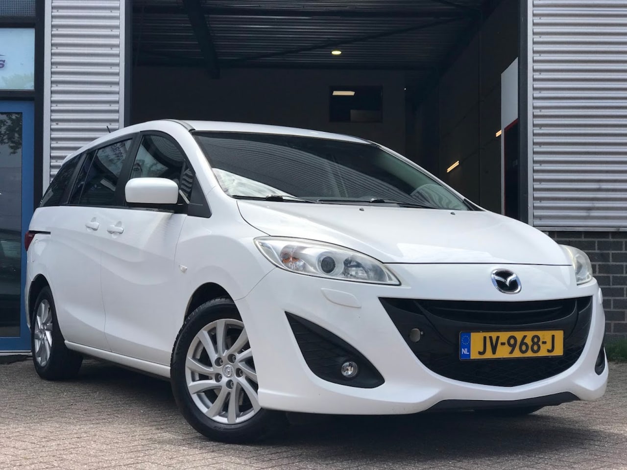 Mazda 5 - 2.0 TS+|Trekhaak|Cruise|7Pers|Xenon|6 bak - AutoWereld.nl
