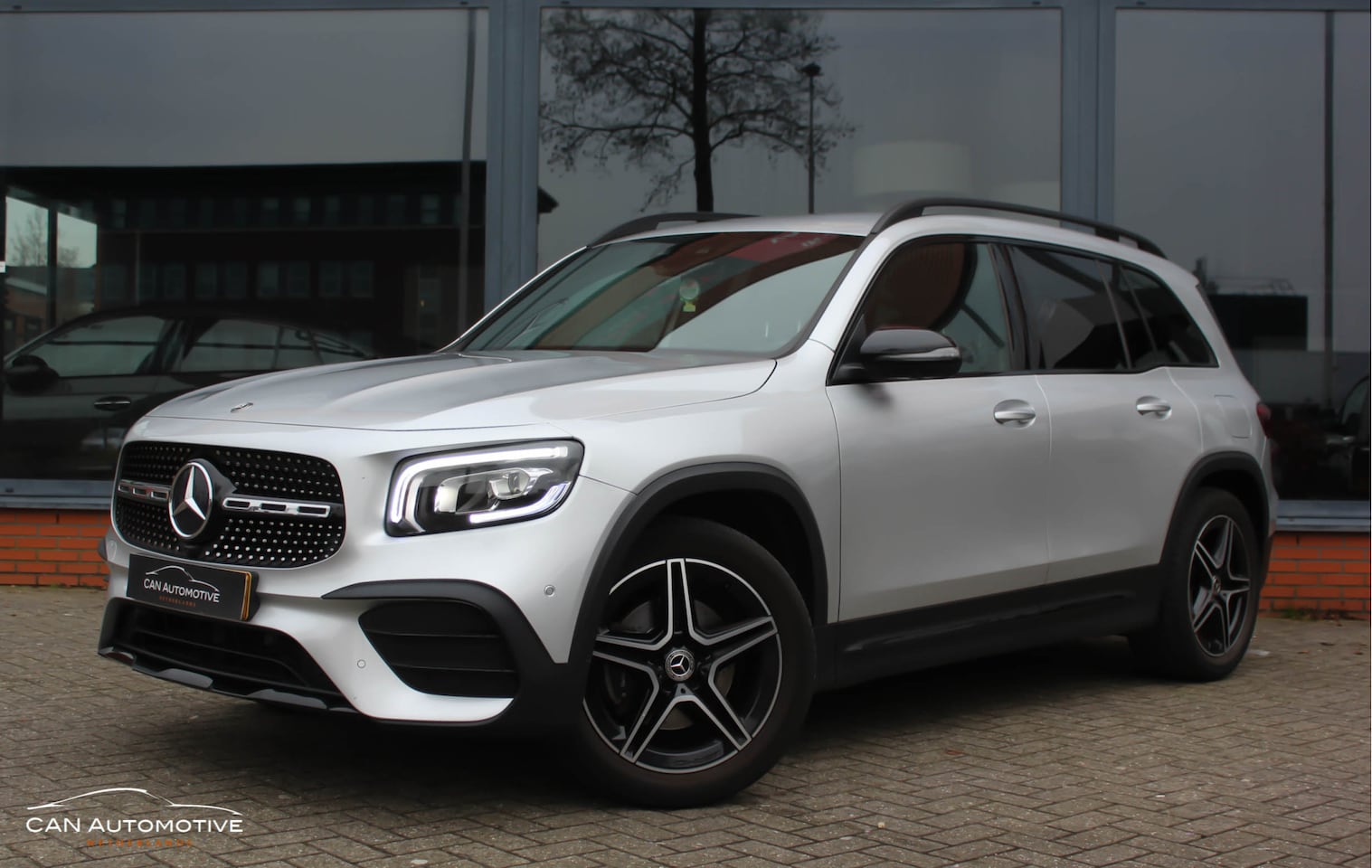 Mercedes-Benz GLB - 200 AMG Line Night 360 Camera Sfeer . - AutoWereld.nl