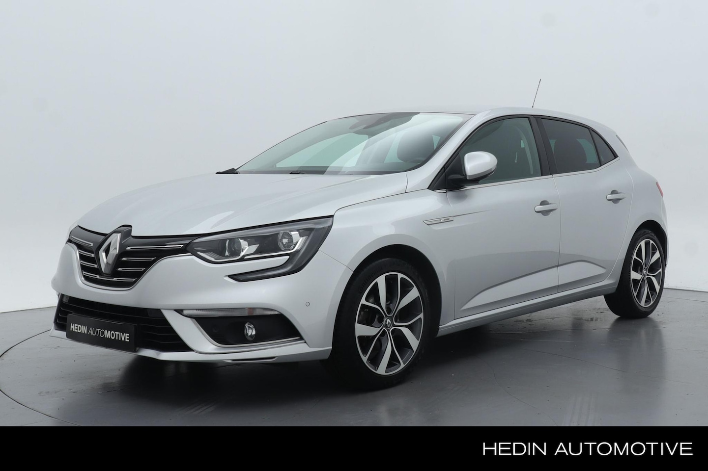 Renault Mégane - 1.5 dCi Bose 110 PK | Trekhaak | Camera - AutoWereld.nl
