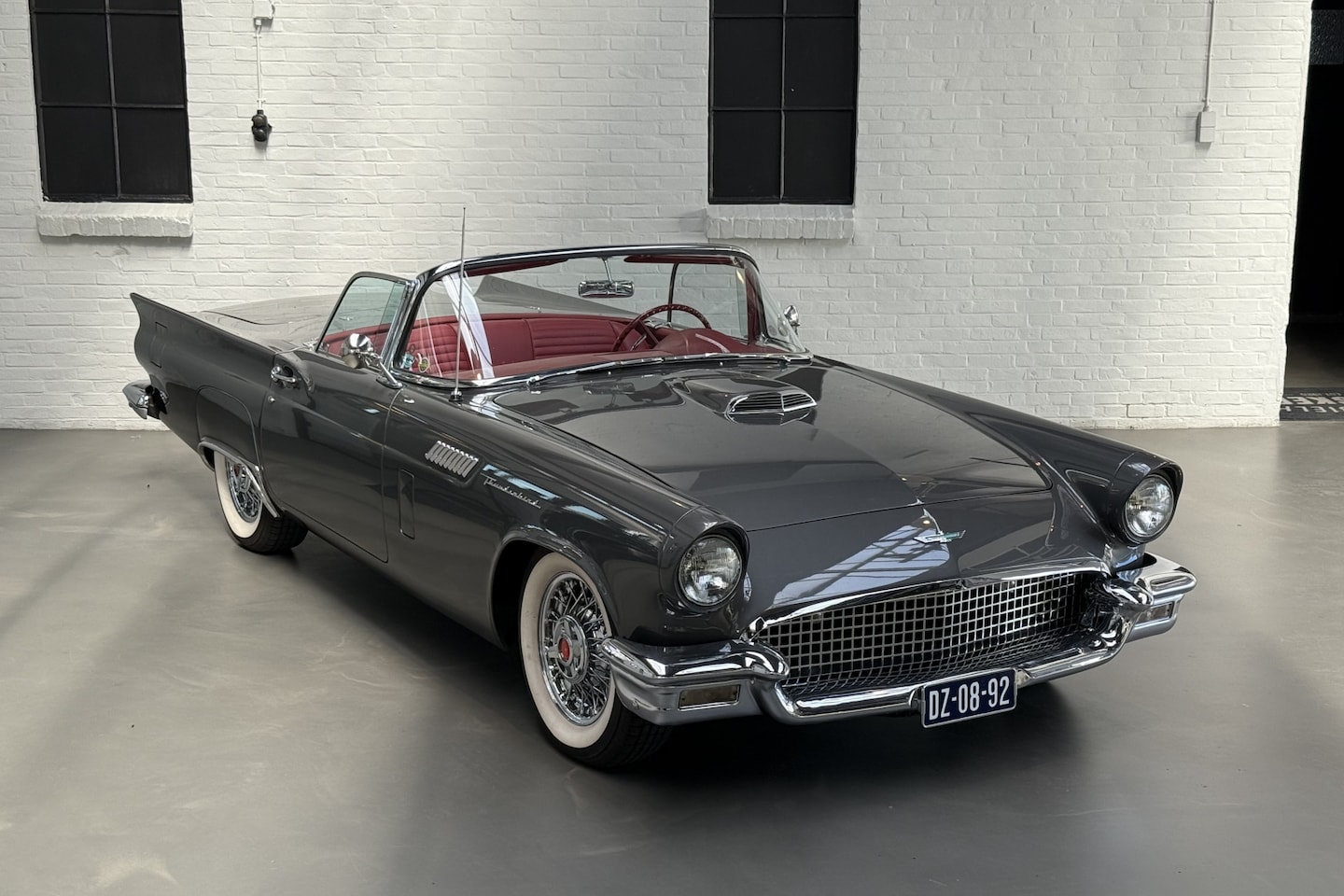 Ford 48 - THUNDERBIRD CONVERTIBLE 4,8 V8 FULLY RESTORED + HARDTOP Vele extra's - AutoWereld.nl