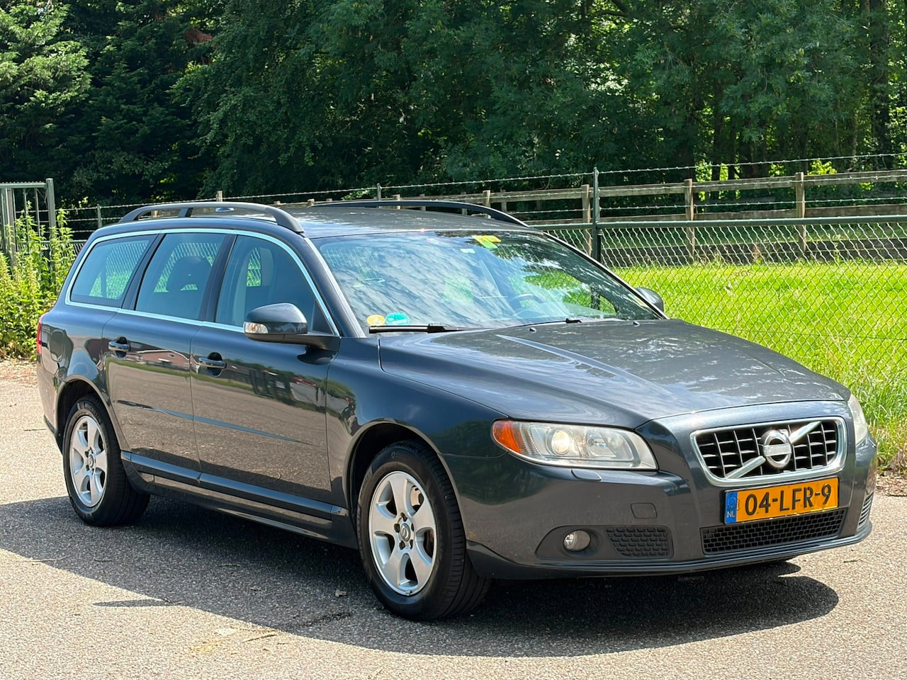 Volvo V70 - 2.4D Limited Edition /Automaat/Navi/ - AutoWereld.nl