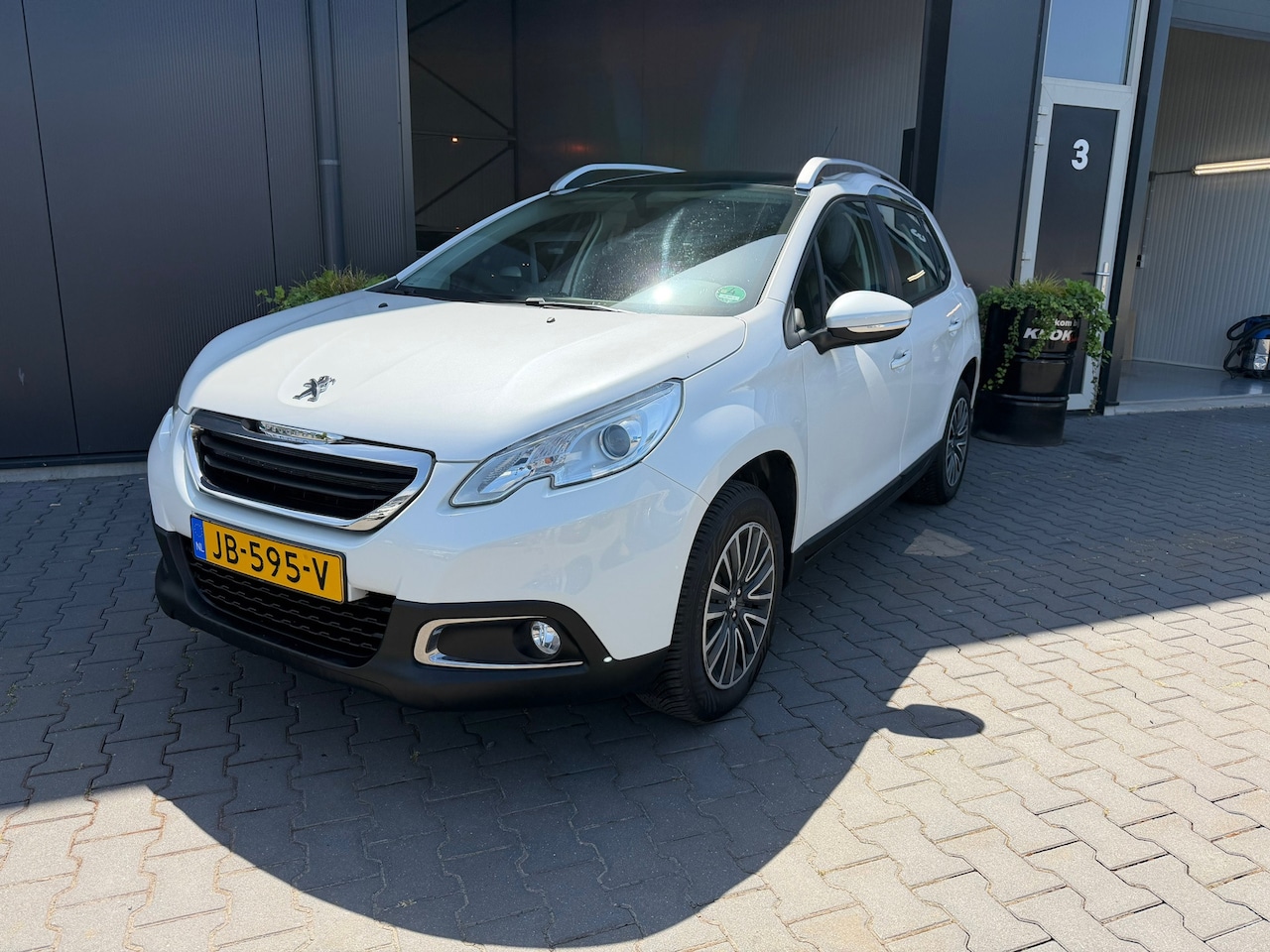 Peugeot 2008 - 1.2 PureTech Active 1.2 PureTech Active - AutoWereld.nl