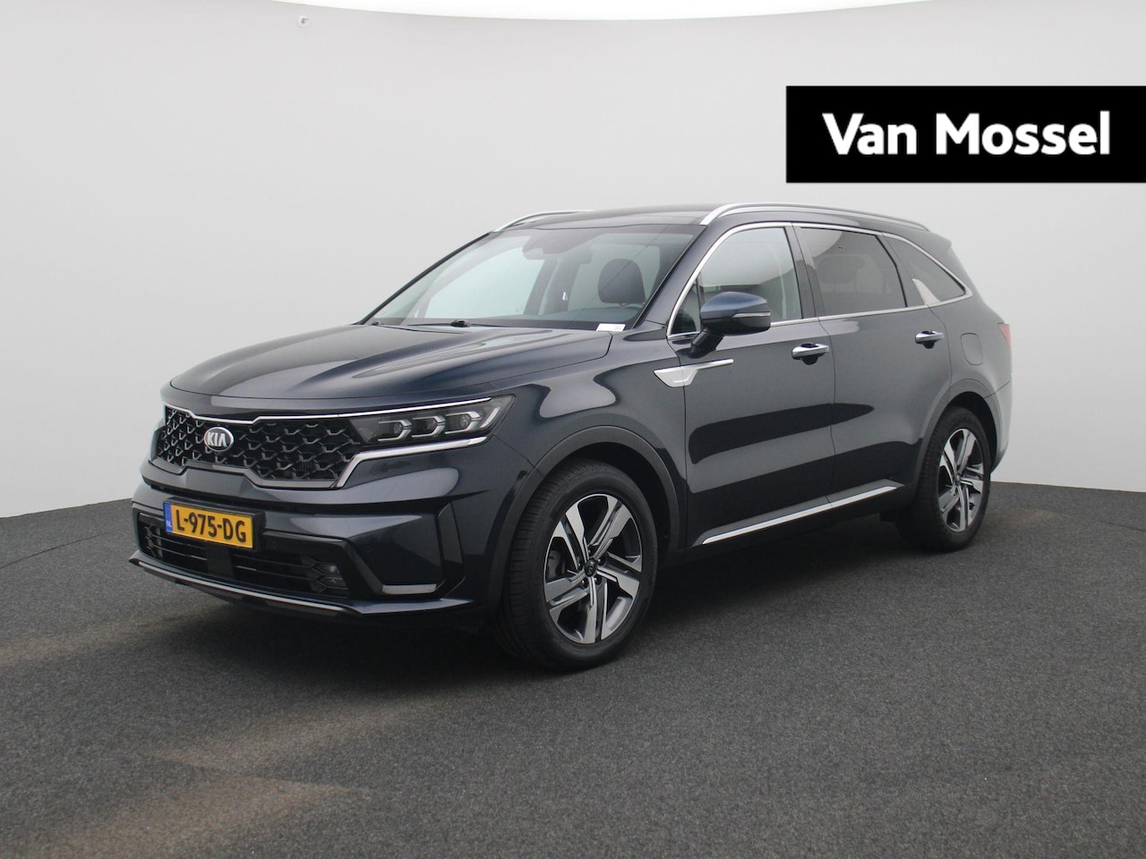 Kia Sorento - 1.6 T-GDI Plug-in Hybrid 4WD DynamicPlusLine 7p. | 7-Persoons | Automaat | Panoramadak | L - AutoWereld.nl
