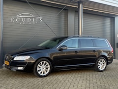 Volvo V70 - 2.0 T4 Dynamic Edition, Stoel/Stuur verwarming, Afn Trekhaak, Standkachel, Dodehoek, Nieuw