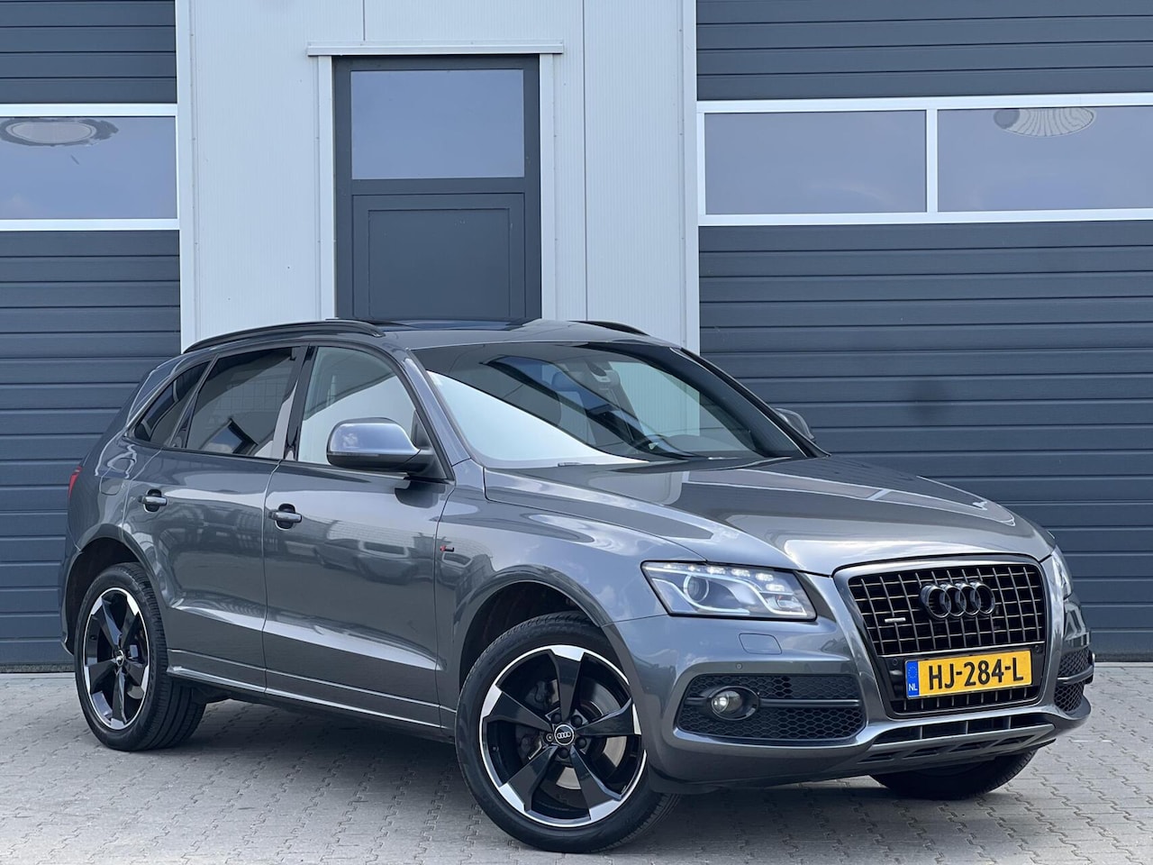Audi Q5 - 3.2 FSI quattro 271PK+ Pro Line / 3x S-Line / Pano - AutoWereld.nl