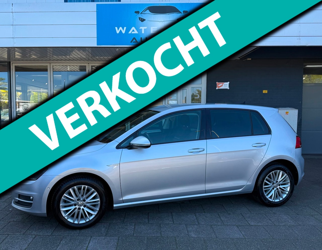 Volkswagen Golf - 1.4 TSI Highline AUTOMAAT|NAVI|CRUISE|PDC - AutoWereld.nl