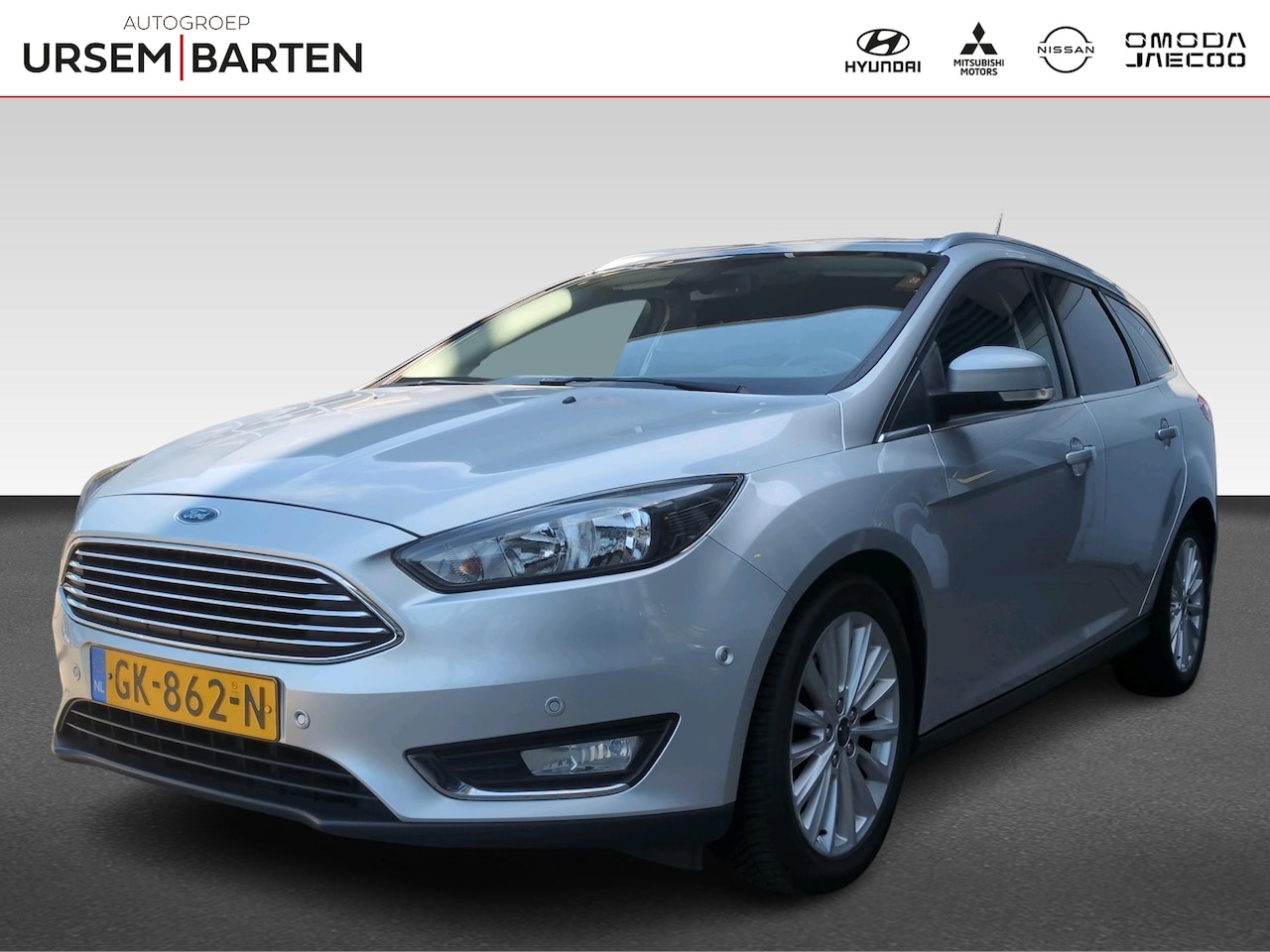 Ford Focus Wagon - 1.0 Titanium Edition |  Reservewiel   | Lichtmetalen velgen | Parkeersensoren voor en acht - AutoWereld.nl