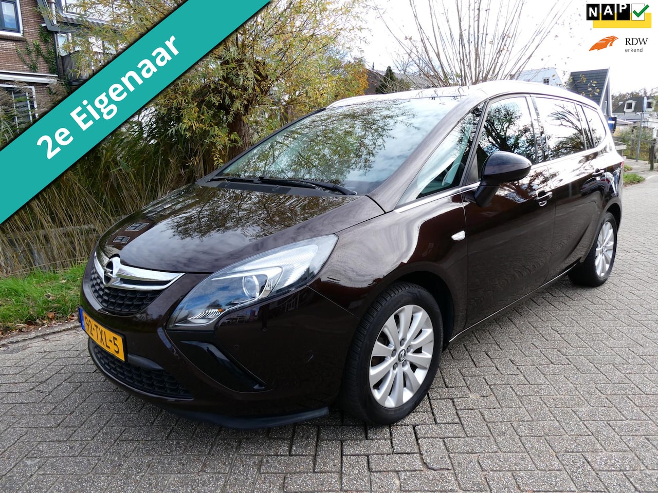 Opel Zafira Tourer - 1.4i 140pk Automaat 2e eig. Clima Navi Trekhaak 1250kg. - AutoWereld.nl