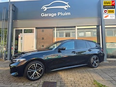 BMW 3-serie Touring - 330e Touring LCI M-Sport Pano/Headup/Keyless/Shadow line