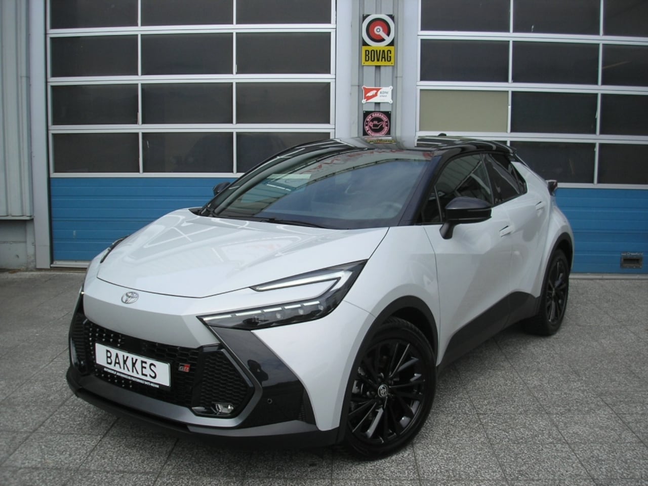 Toyota C-HR - Plug-In Hybrid 220 PHEV GR Sport - AutoWereld.nl