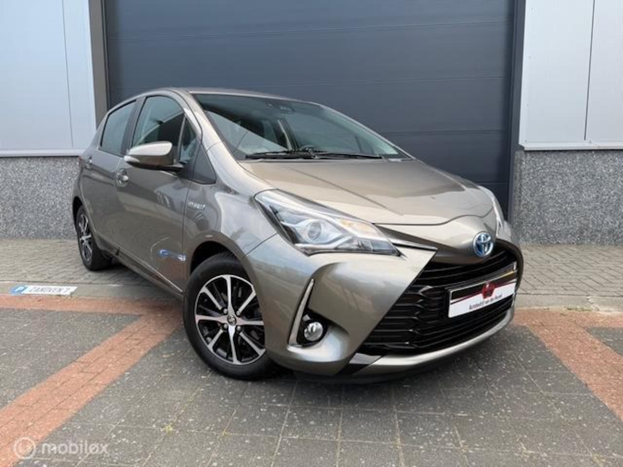 Toyota Yaris - 1.5 Hybrid Dynamic 1.5 Hybrid Dynamic - AutoWereld.nl