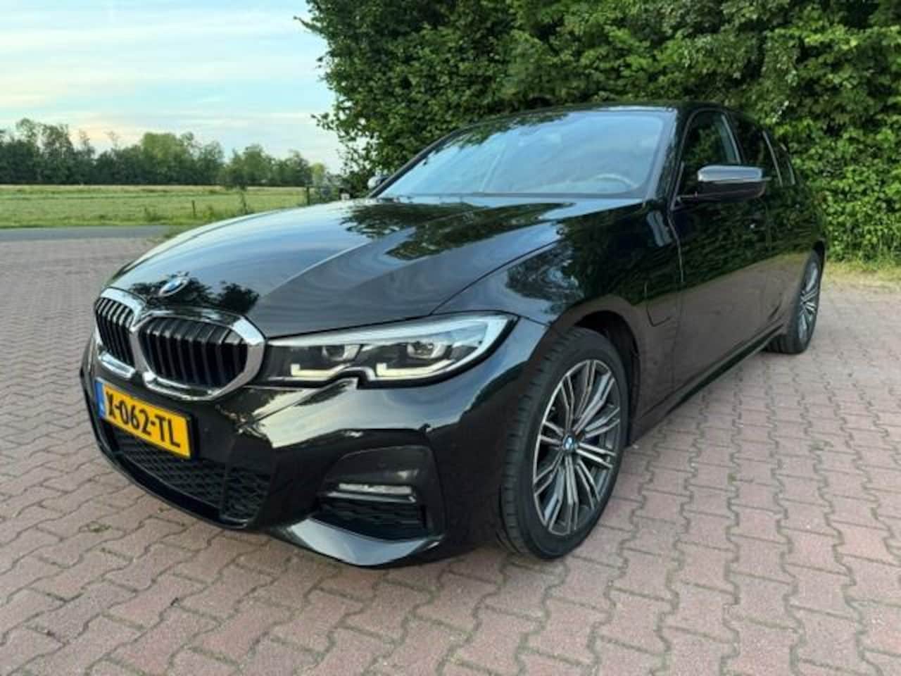 BMW 3-serie - 330e/M-SPORT/PERFORMANCE/SOH 90,1%/CAM/VIRTDASH/LED/EXTRA WINTERSET M - AutoWereld.nl