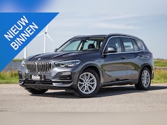 BMW X5 - xDrive45e High Executive CARPLAY / CAMERA / DEALER ONDERHOUDEN / ZWART LEER / STOELVERWARM
