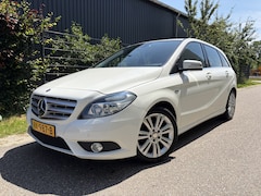 Mercedes-Benz B-klasse - 180 Ambition / AIRCO / LEER / NAVI / CRUISE