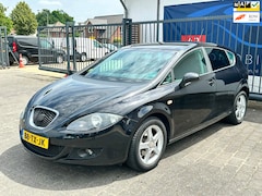 SEAT Leon - 1.6 Sportstyle / AIRCO / AUX / CRUISE CONTROL / TREKHAAK / NAP