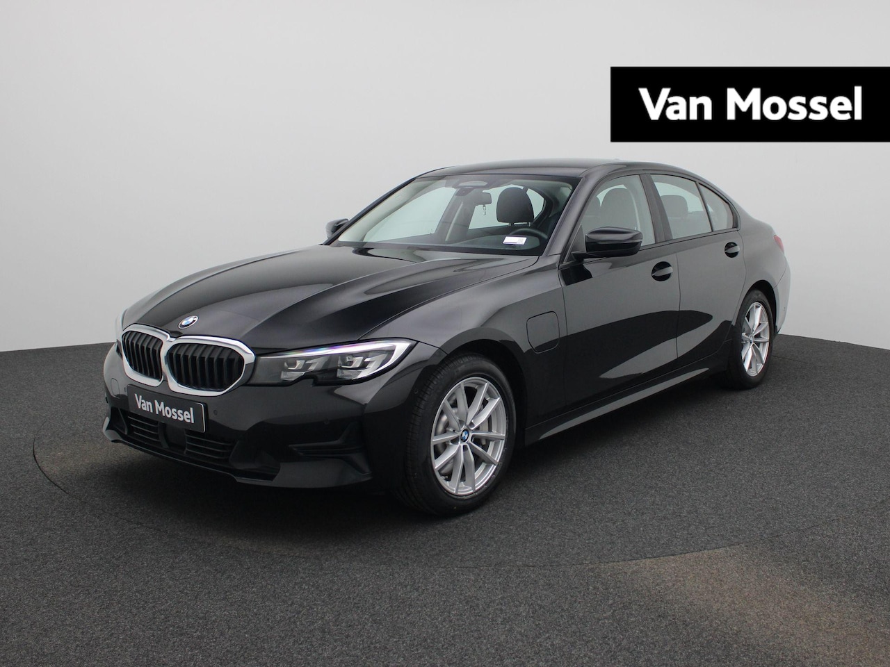 BMW 3-serie - 330e Business Edition Plus | ACC | Achteruitrijcamera | Lane Assist | Climate Control | Ap - AutoWereld.nl