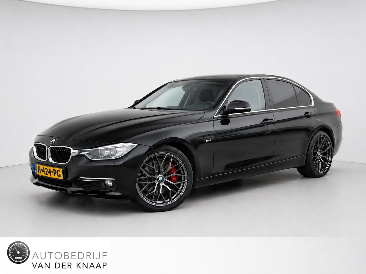 BMW 3-serie - 335i | Clima | Cruise | Multimedia/Navi | Stoelverwarming | Leder | PDC + Camera | - AutoWereld.nl