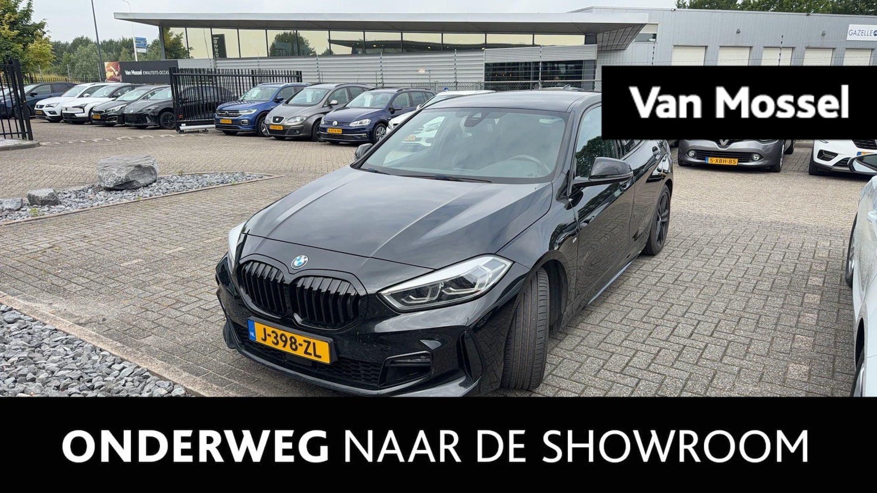 BMW 1-serie - 118i High Executive | WORDT VERWACHT | Automaat | Apple Carplay / Android Auto | Parkeerse - AutoWereld.nl