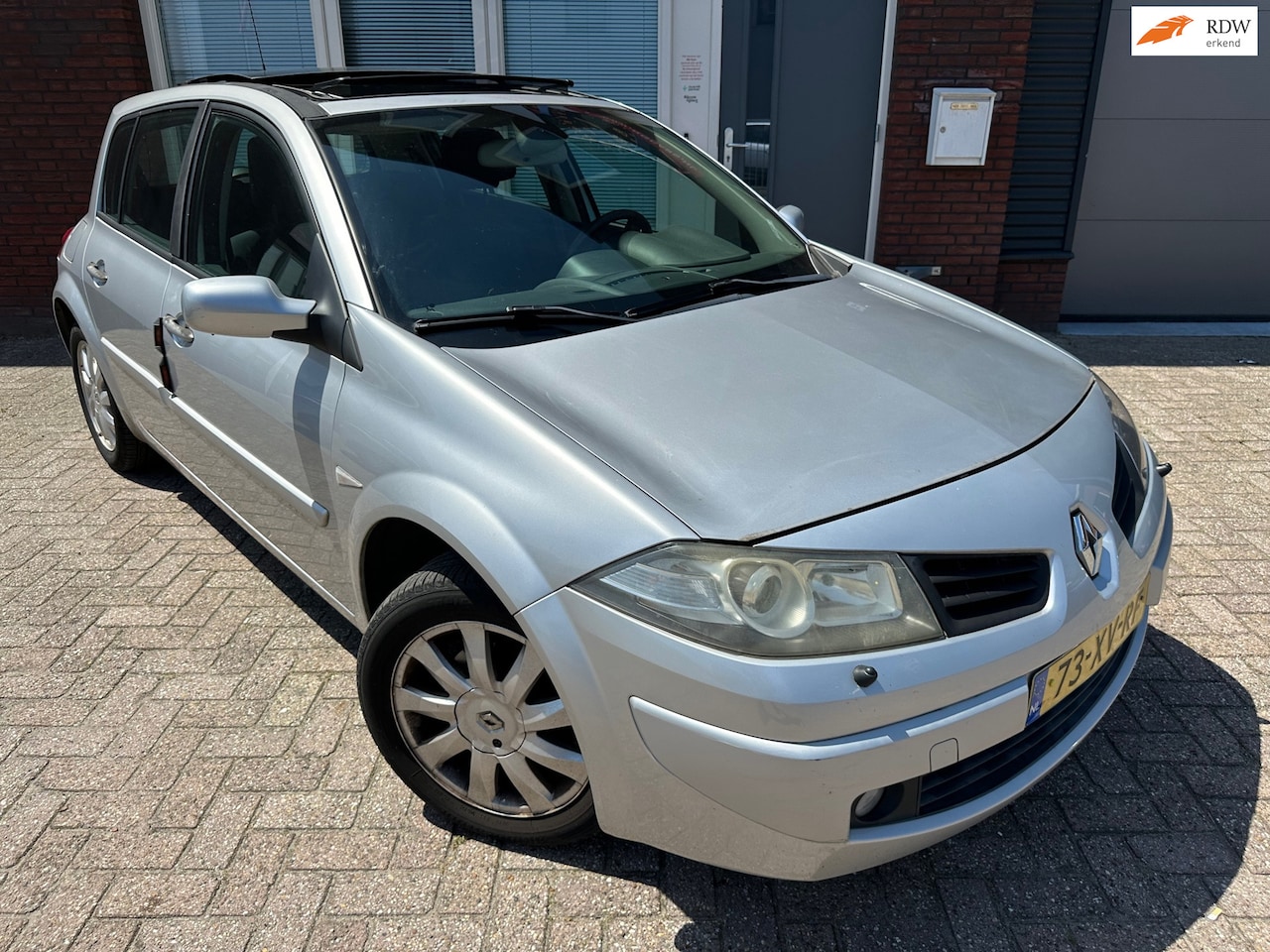 Renault Mégane - 1.6-16V Tech Line / Schuifdak / PDC / Clima / AUT / NAP - AutoWereld.nl