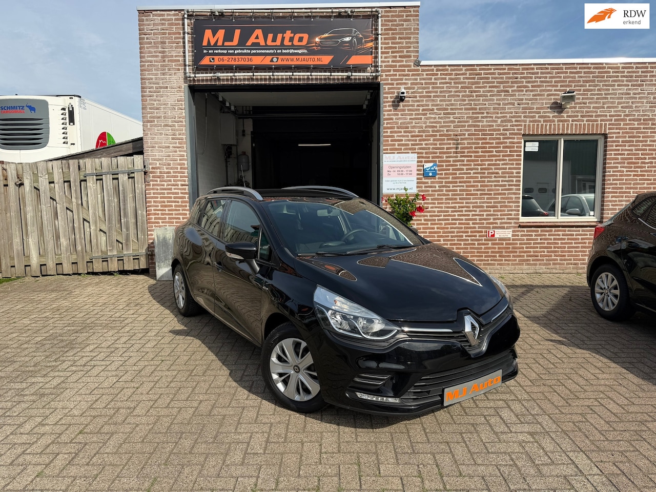 Renault Clio Estate - 0.9 TCe Limited airco cruise control - AutoWereld.nl