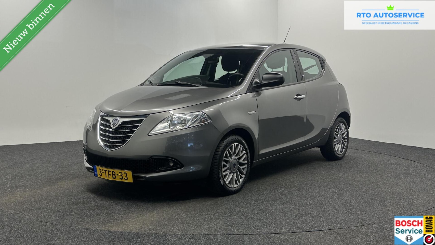 Lancia Y(psilon) - Ypsilon 0.9 TwinAir S MomoDesign AIRCO LM. - AutoWereld.nl