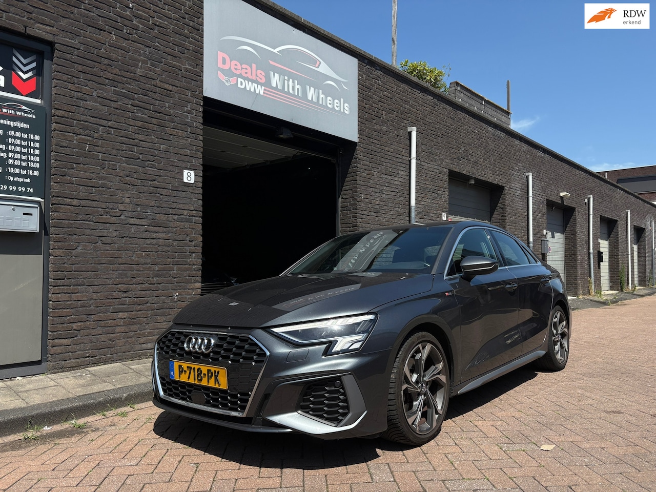 Audi A3 Limousine - 35 TFSI S-Line Edition one - AutoWereld.nl