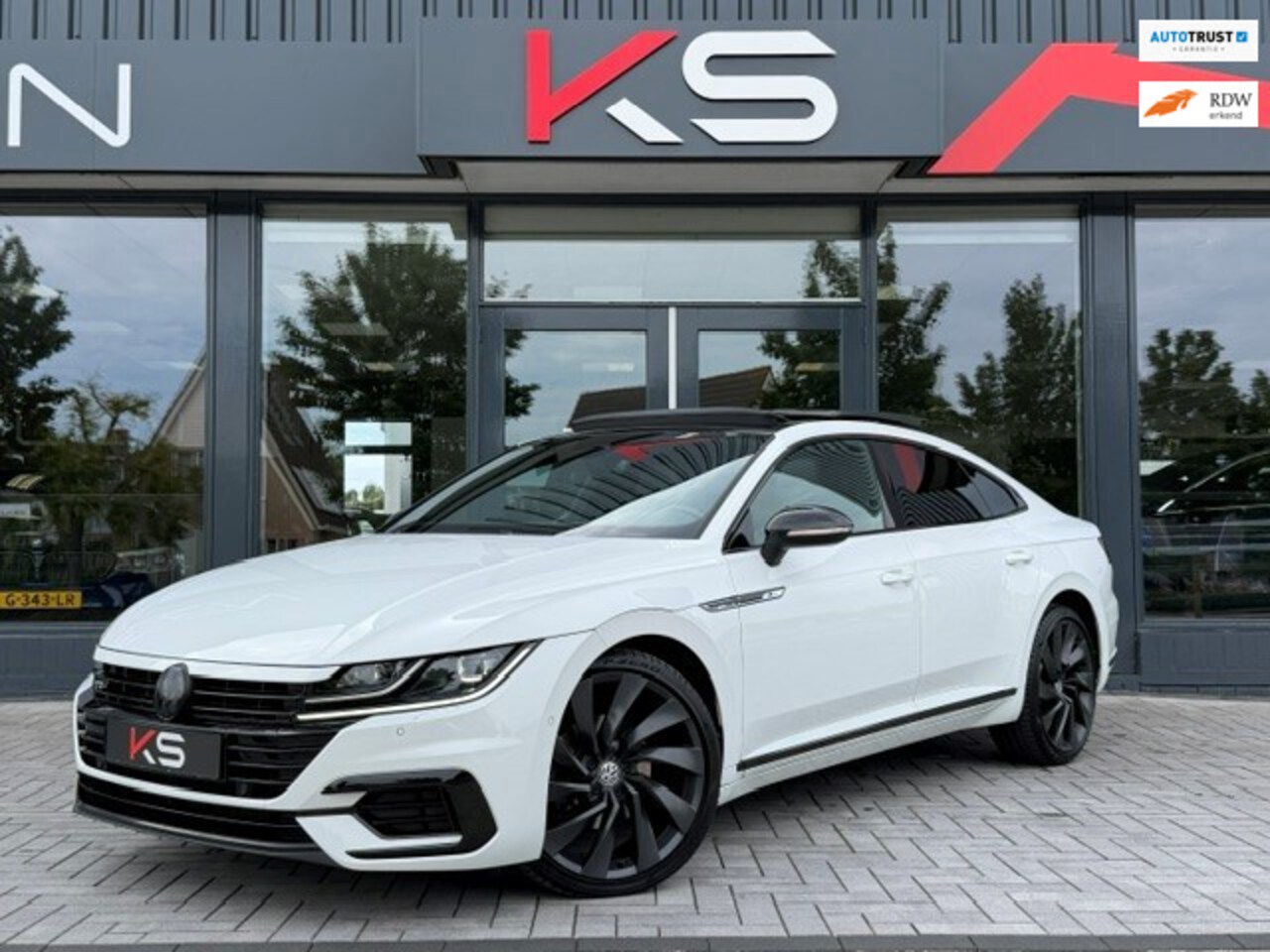 Volkswagen Arteon - 2.0 TSI R-Line Business lPANOlVIRTUALlFULL - AutoWereld.nl