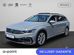 Volkswagen Passat - 1.4 TSI PHEV GTE Business Automaat | trekhaak | Schuifdak | Full LED | Stoelverwarming | E