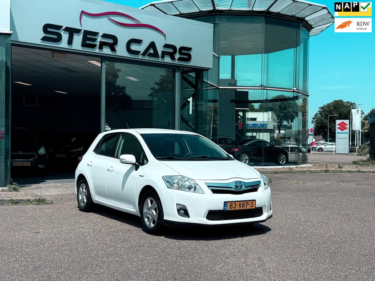 Toyota Auris - 1.8 Full Hybrid Business|Automaat|Trekhaak|NAP|APK - AutoWereld.nl