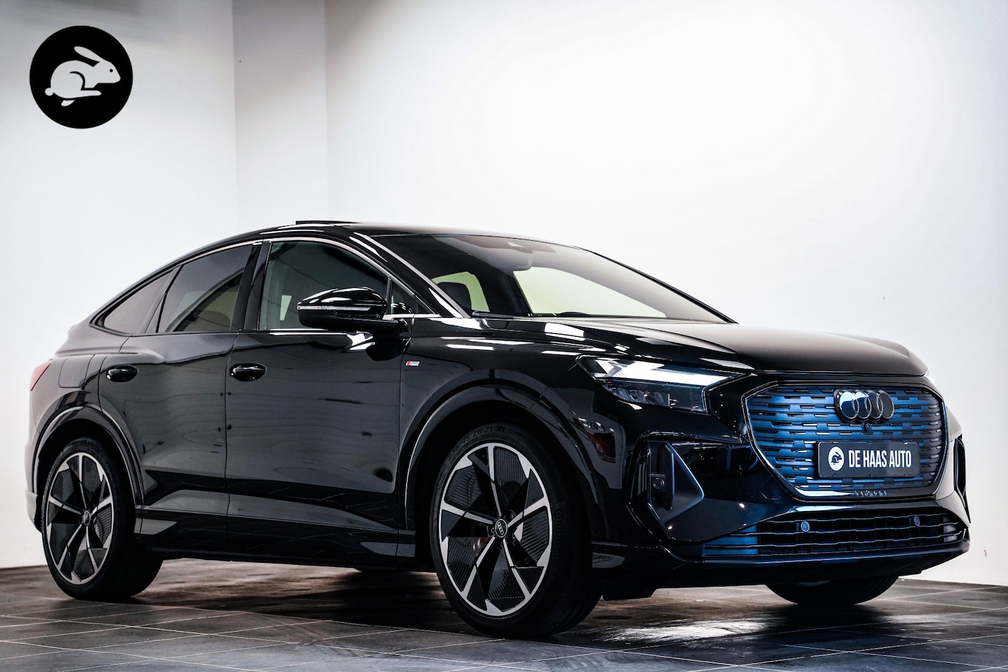 Audi Q4 Sportback e-tron - 50 quattro S-Line|Pano dak|Trekhaak|Head up|Warmtepomp - AutoWereld.nl
