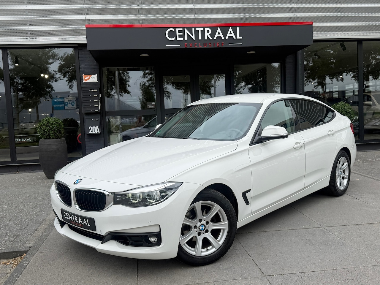 BMW 3-serie Gran Turismo - 320i High Executive Leder|Navi|PDC|Led|NL-auto - AutoWereld.nl