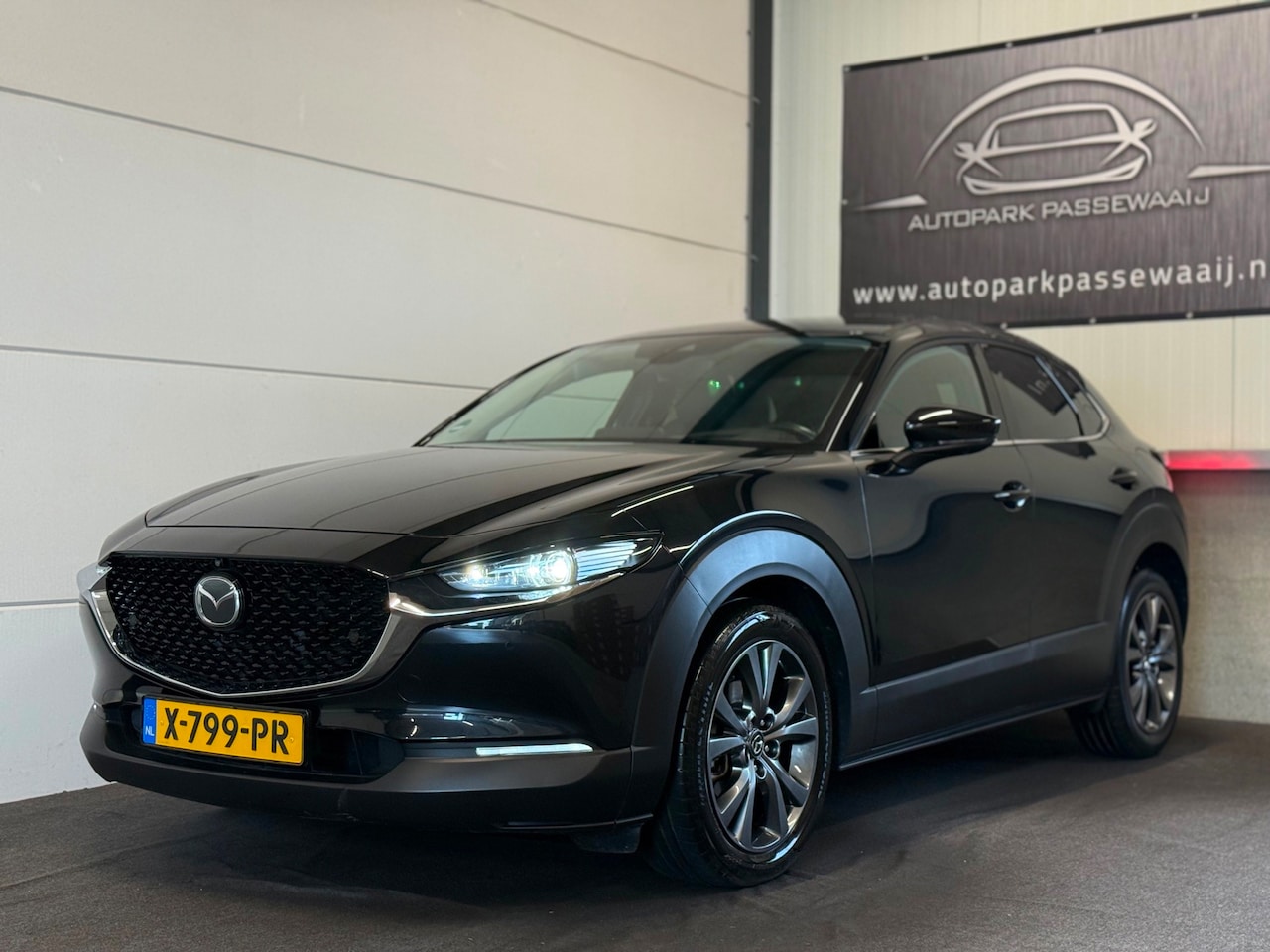 Mazda CX-30 - 2.0 e-SkyActiv-X M Hybrid Luxury ACC, Apple Carplay, BOSE, HUD, LED, NAP, 360° Camera, Key - AutoWereld.nl
