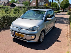 Volkswagen Up! - 1.0 high Airco navi SCHADE